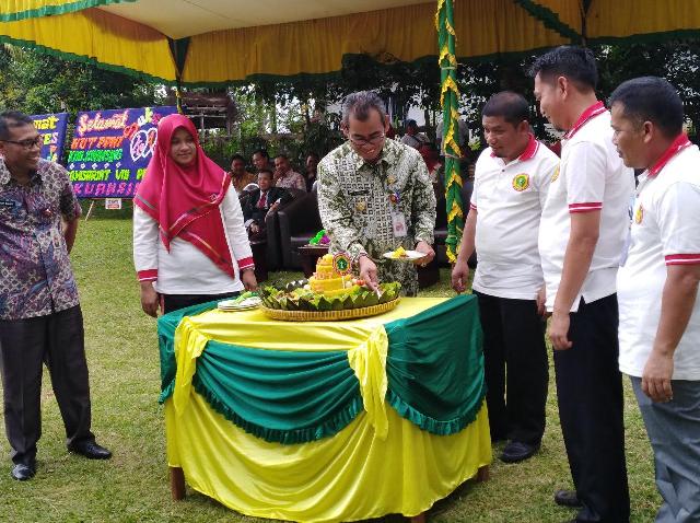 Bupati Mursini Minta Perawat Turut Berperan Aktif Mengatasi Masalah Kesehatan